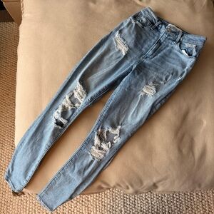 Abercrombie & Fitch High Rise Super Skinny Ankle Jeans